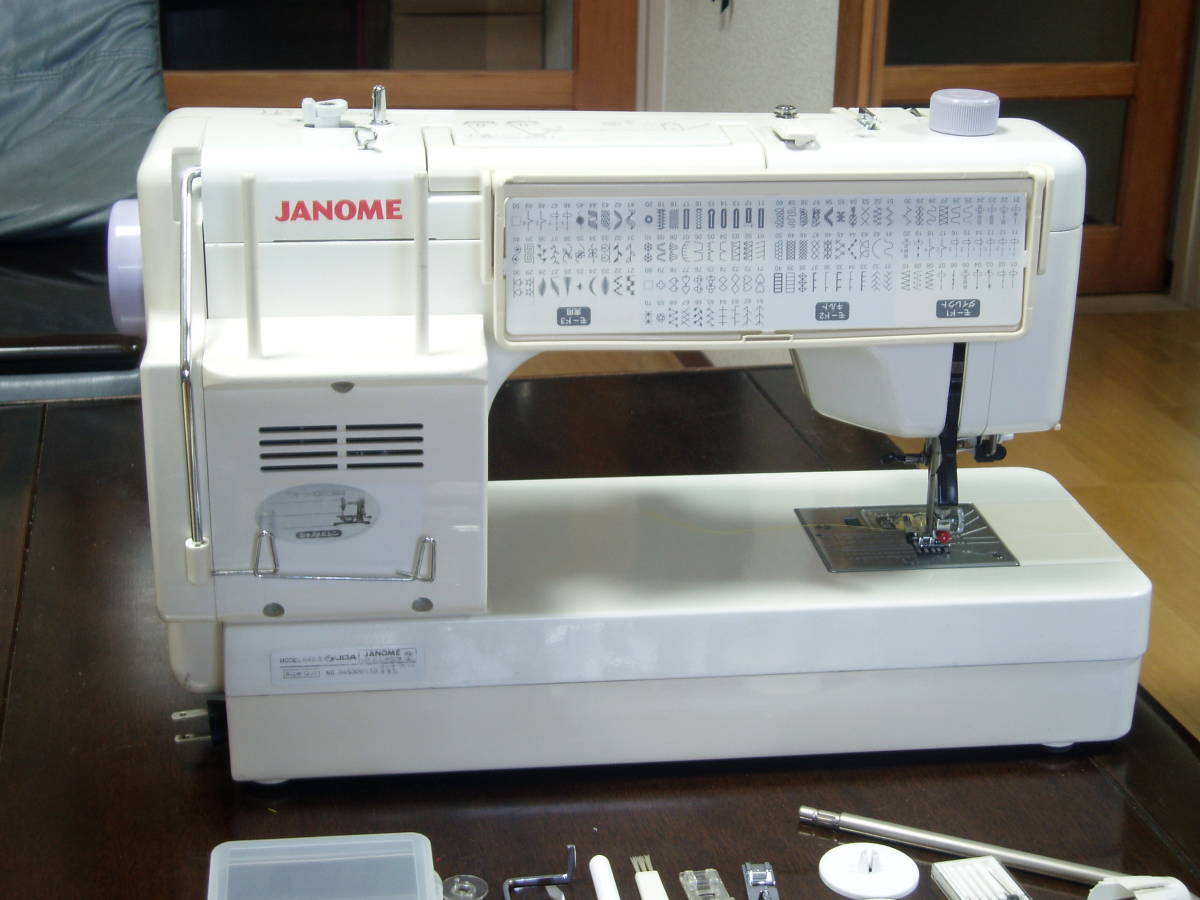 ジャノメ Super Quilt　コンピュータミシン　 革 ジーンズ 等　厚物 重ね縫いOK　超美品 !　整備済み ！