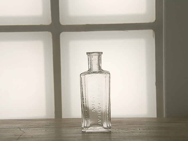 SALE●アンティークボトル イギリス◆エンボス ガラス瓶 メモリ 骨董 店舗什器 古道具 25119_1