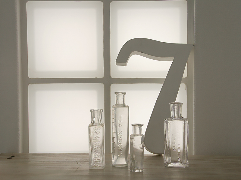 SALE●アンティークボトル イギリス◆エンボス ガラス瓶 メモリ 骨董 店舗什器 古道具 25119_8