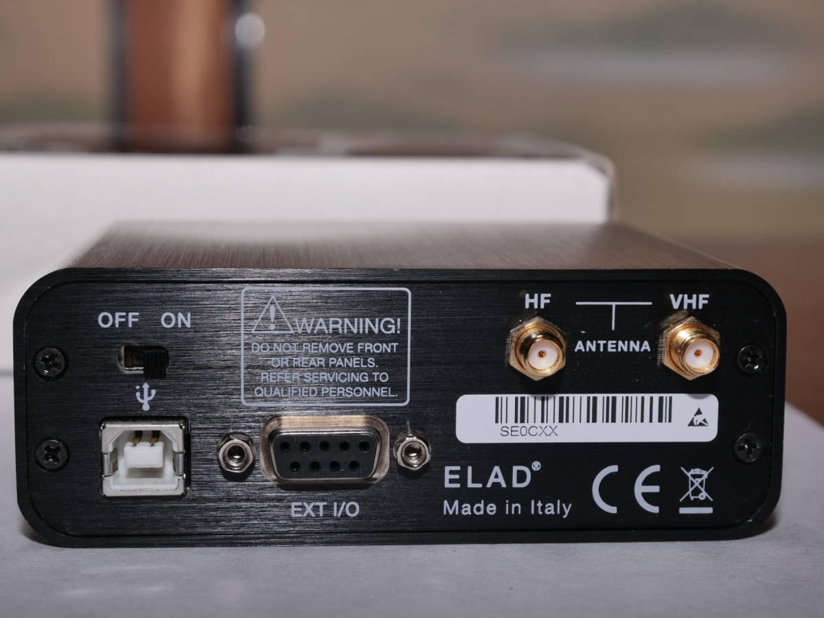 ELAD FDM-S2 SDR受信機 ，SS500アンテナSPLITTER付き