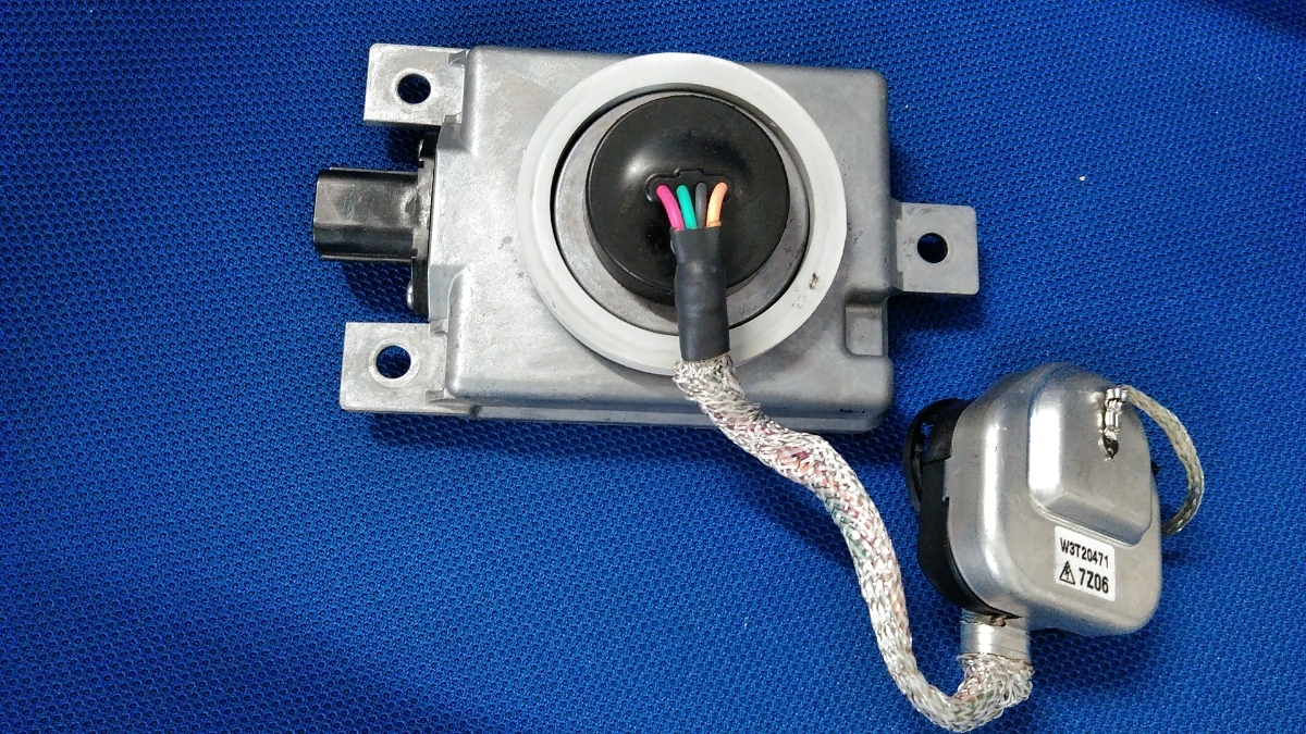 日野 レンジャー HID バラスト 純正品番39000-25787 【公式通販】