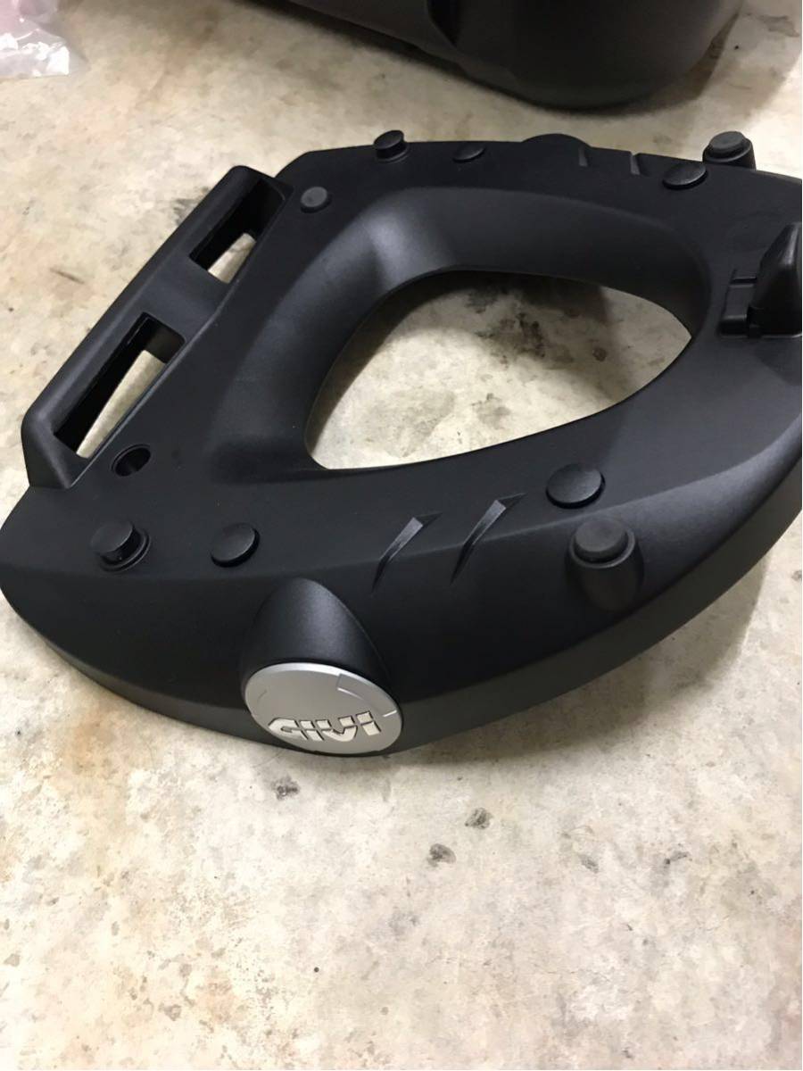 GIVI トップケース モノロック 43リットル E43NTLD ADV オプション付_7