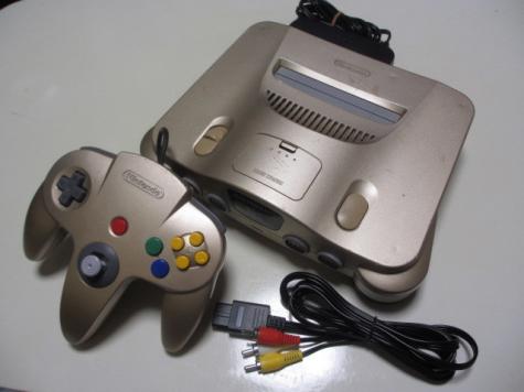 得価，定番人気 トイザらス限定 Ｂ級品 NINTENDO 64set ゴールド(本体、アクセサリー)｜売買されたオークション情報、yahooの商品情報をアーカイブ公開 - オークファン 本体、アクセサリー