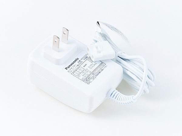 ■RFEA232J-5S マグネットタッチ式ACアダプター (UN-JL15T2/UN-JL10T2/UN-JL10T3他用) メーカー純正 プライベートビエラ用 Panasonic 新品