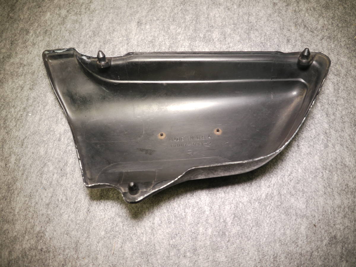 Z　KZ　サイドカバー Y18-0125】KAWASAKI KZ1000 サイドカバー 中古品 /KZサイド/KZサイド