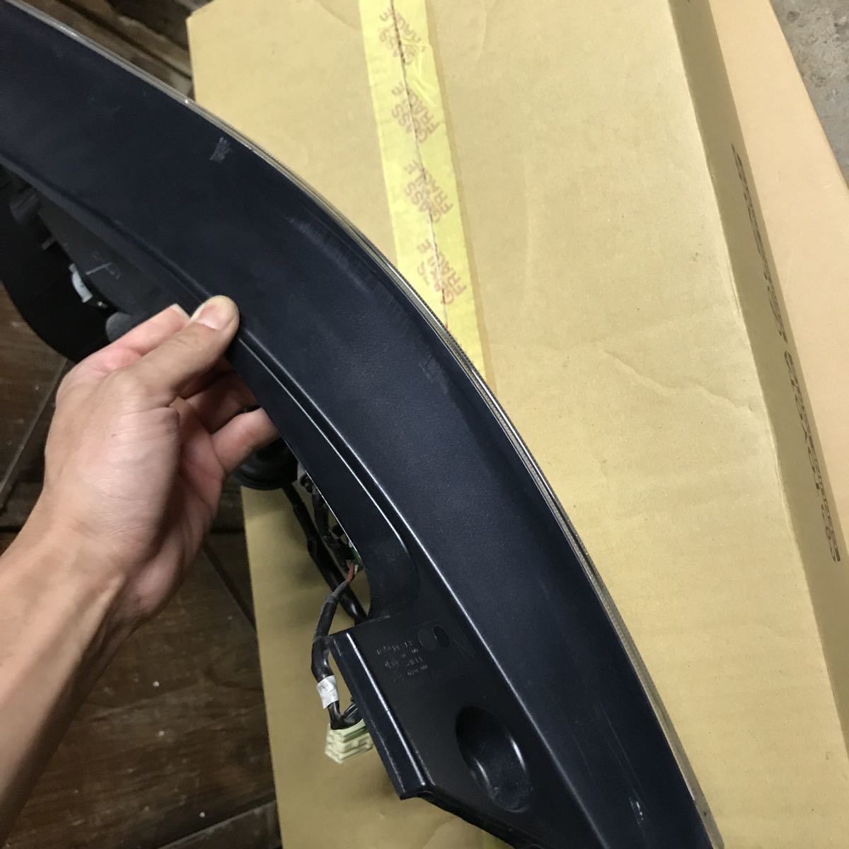 トヨタ　AQUA アクア　NHP10　中期　右テール　純正　STANLEY　52-297　81551-52D01