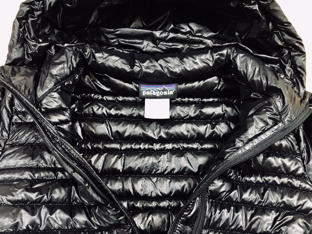 希少サイズ Patagonia ウルトラライト・ダウン・フーディ XS 黒 送料