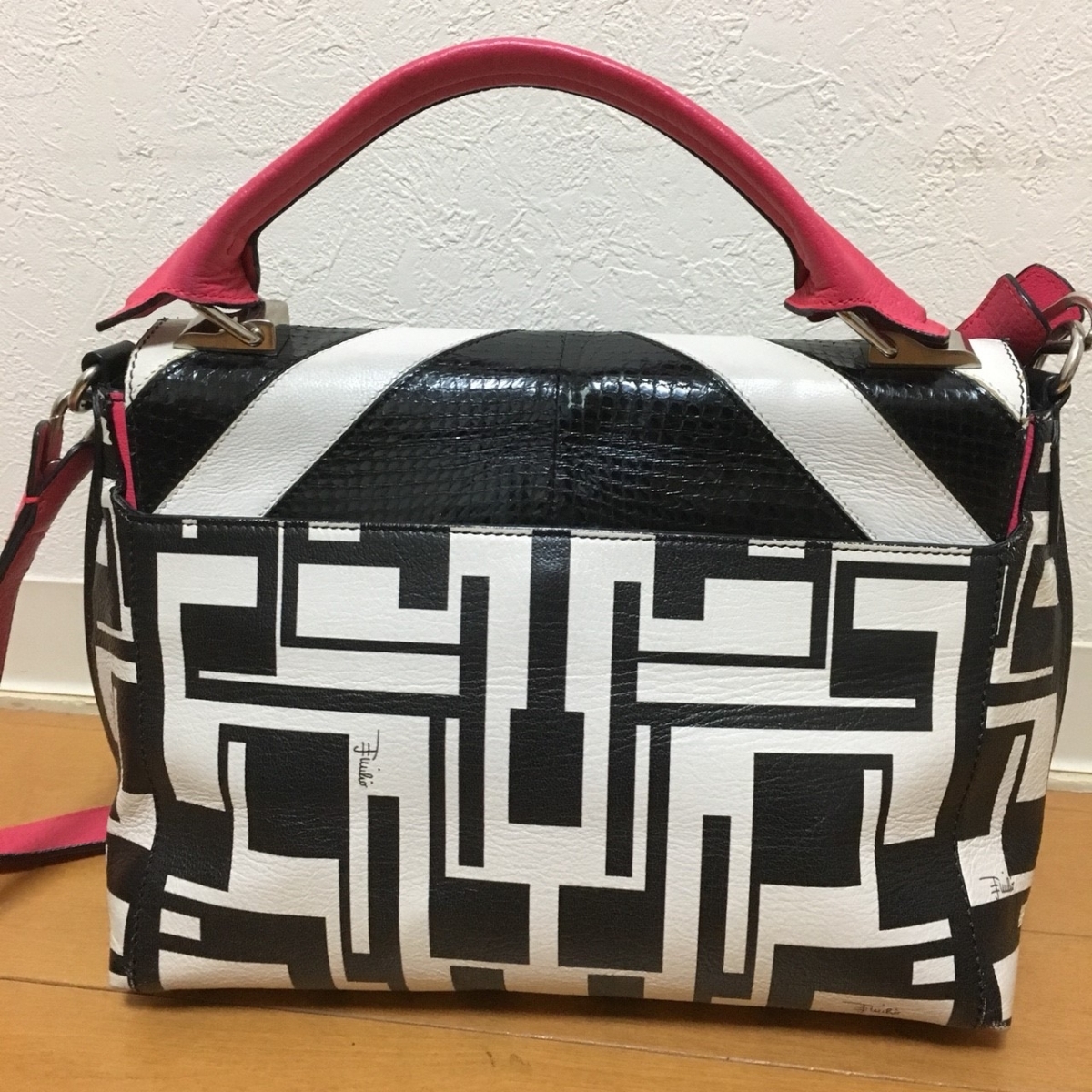 エミリオプッチパリジェンヌ風ショルダーバッグ♪Emilio エミリオ