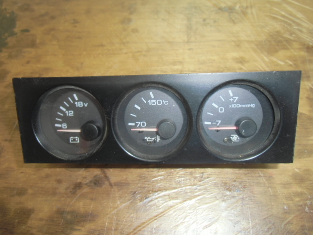正規品，お買い得 BNR32 スカイラインGT-R 純正3連メーター(計器、追加メーター本体)｜売買されたオークション情報、yahooの商品情報をアーカイブ公開 - オークファン 日産用
