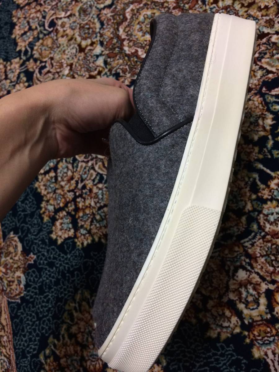 CELINE セリーヌ フィービー期 スニーカー CELINE（スリッポン&frasl;モカシン）のフリマアイテム一覧 エコスタイル セリーヌ スケーター★ フィービーcelineスリッポンPhoebeシューズ