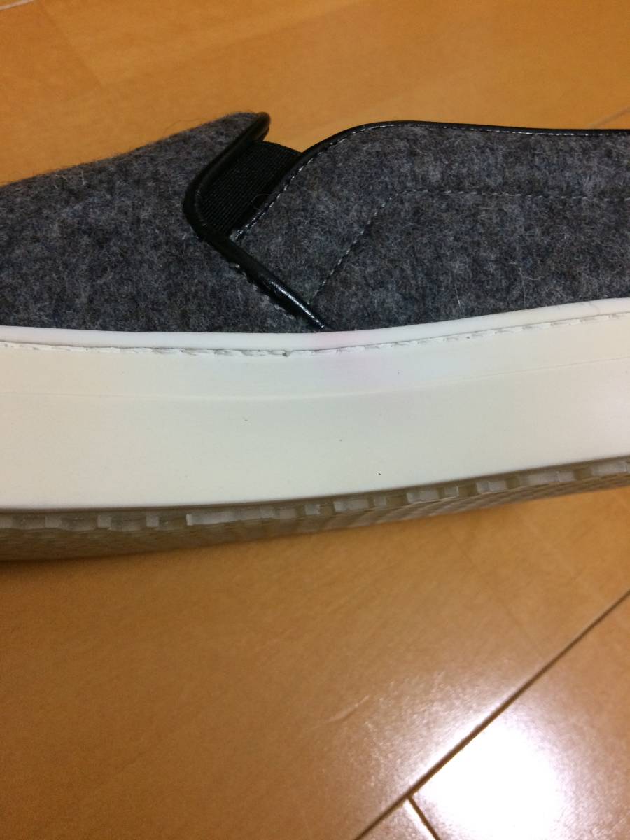 CELINE セリーヌ フィービー期 スニーカー CELINE（スリッポン&frasl;モカシン）のフリマアイテム一覧 エコスタイル セリーヌ スケーター★ フィービーcelineスリッポンPhoebeシューズ