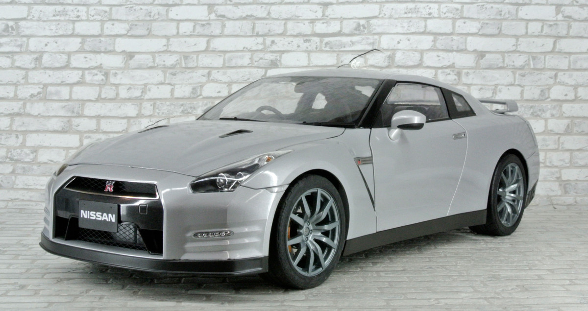 イーグルモス GT-R R35 NISSAN 1⁄8 ジャンク 週刊 日産 Yahoo 