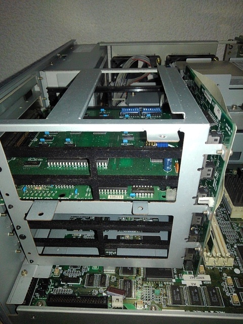 ポ*リ様 NEC FC-9821 X デスクトップPC 再入荷！ NEC ファクトリーコンピューター FC-9821X model2 内部画像