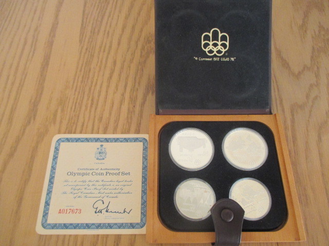 【超激得，正規品】 1972モントリオールオリンピック コイン プルーフセット カナダ 5ドル 10ドル 銀貨 4枚セット ケース付 CANADA Coin Proof Set(北アメリカ)｜売買されたオークション情報、yahooの商品情報をアーカイ 北アメリカ