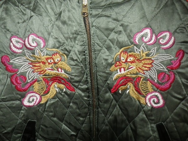 z2368竜虎★刺繍中綿リバーシブルスカジャン★激レア★シルク素材★ヴィンテージ★USA★VINTAGE★ リバーシブル スカジャン虎柄刺繡 L0108 龍と鷹と虎リバーシブルスカジャン 3RSJ-028 Japanesque
