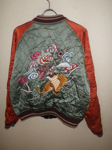 z2368竜虎★刺繍中綿リバーシブルスカジャン★激レア★シルク素材★ヴィンテージ★USA★VINTAGE★ リバーシブル スカジャン虎柄刺繡 L0108 龍と鷹と虎リバーシブルスカジャン 3RSJ-028 Japanesque