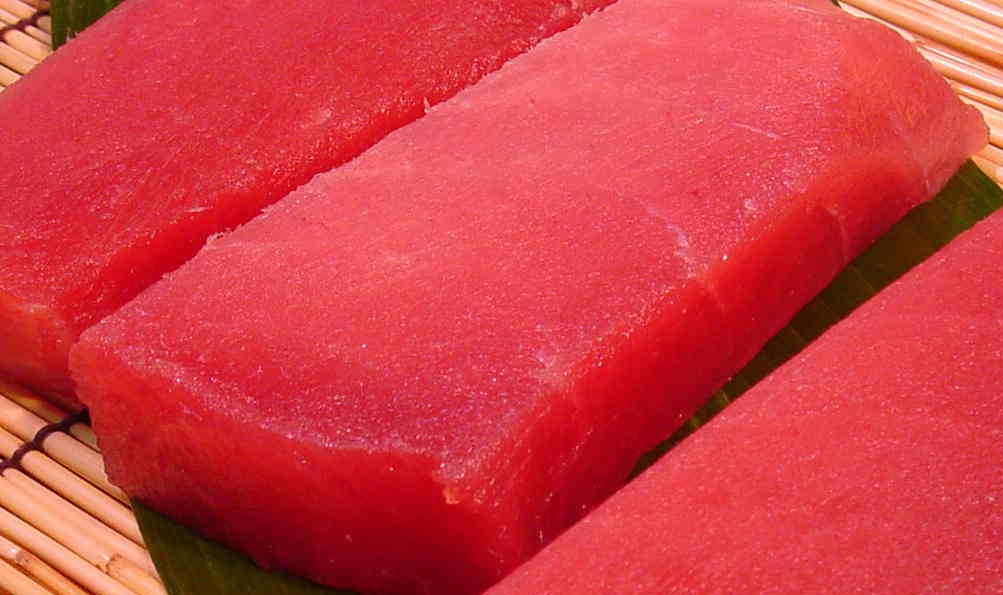 1【漁獲量日本一】 三崎港水揚げのバチマグロ赤身３.５kg 鮪 まぐろ お歳暮 お年賀 高級 ギフト 訳あり 大量 贈り物 景品 内祝 手土産 賞品