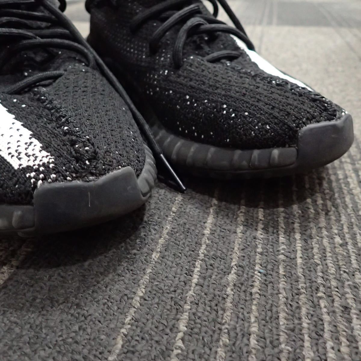 □adidas yeezy boost 350 V2□アディダス イージーブースト 