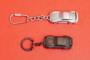 ポルシェ キーホルダーのYahoo!オークション(旧ヤフオク!)の相場・価格