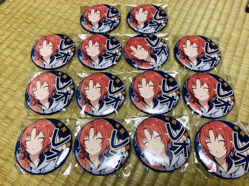 ◇即決◇ 進撃の巨人 アクアマリン 限定 缶バッジ リヴァイ 1