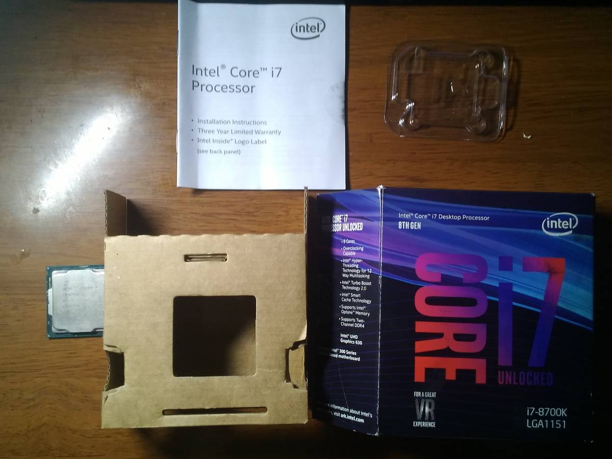 □ core i7， i9 対峙 Xeon E5-2680 v4 ES 14コア 28スレッド CPU +