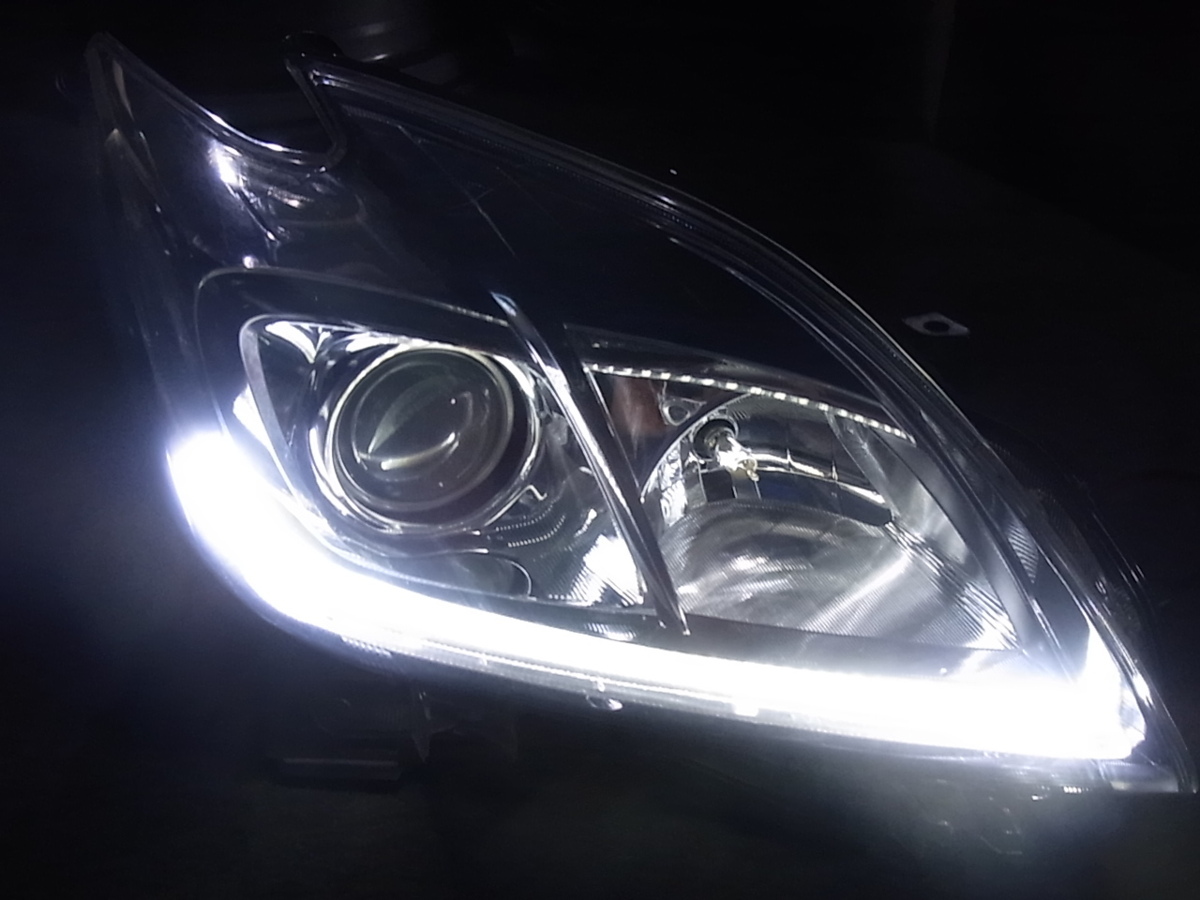 トヨタ 30系 プリウス 後期 純正 HID ヘッドライト 運転席 右側 KOITO