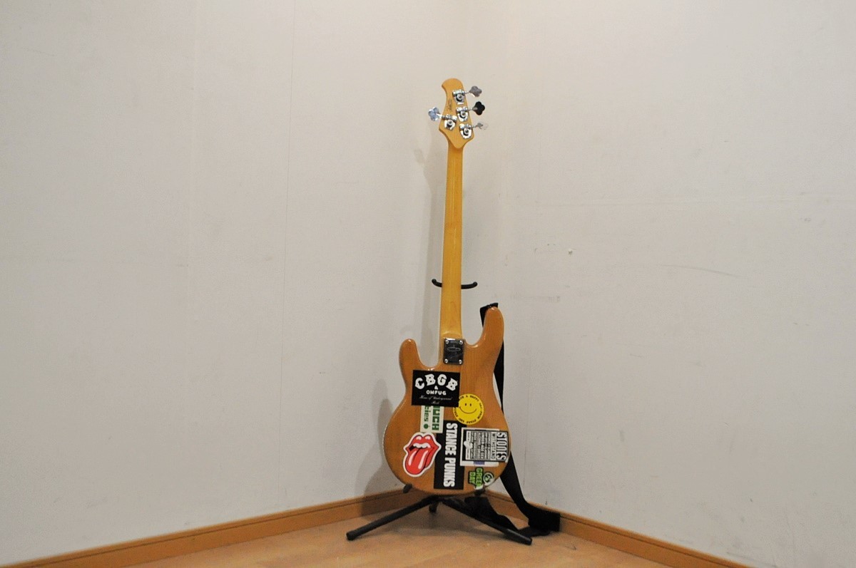 エレキベース ERNIE BALL MADE IN CHINA ベース HEADSTOCK DESIGN TRADEMARK (f138L11）