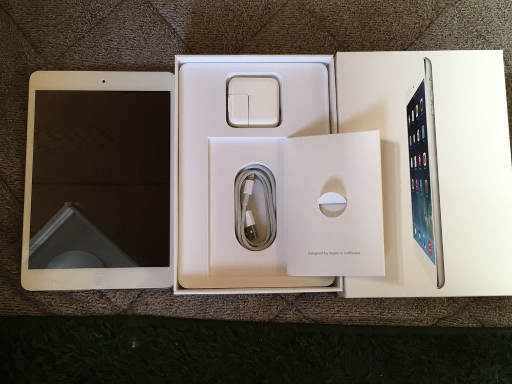 mini 64GB Wi-Fiモデル シルバー iPad Apple 第5世代 0 MUQX2J⁄A