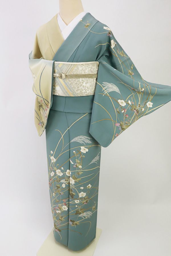 数量限定 針子 加賀友禅 伝統工芸士落款 訪問着 すすきに花 青&times;ベージュ染分け 袷 正絹着物(仕立て上がり)｜売買されたオークション情報、yahooの商品情報をアーカイブ公開 - オークファン 仕立て上がり