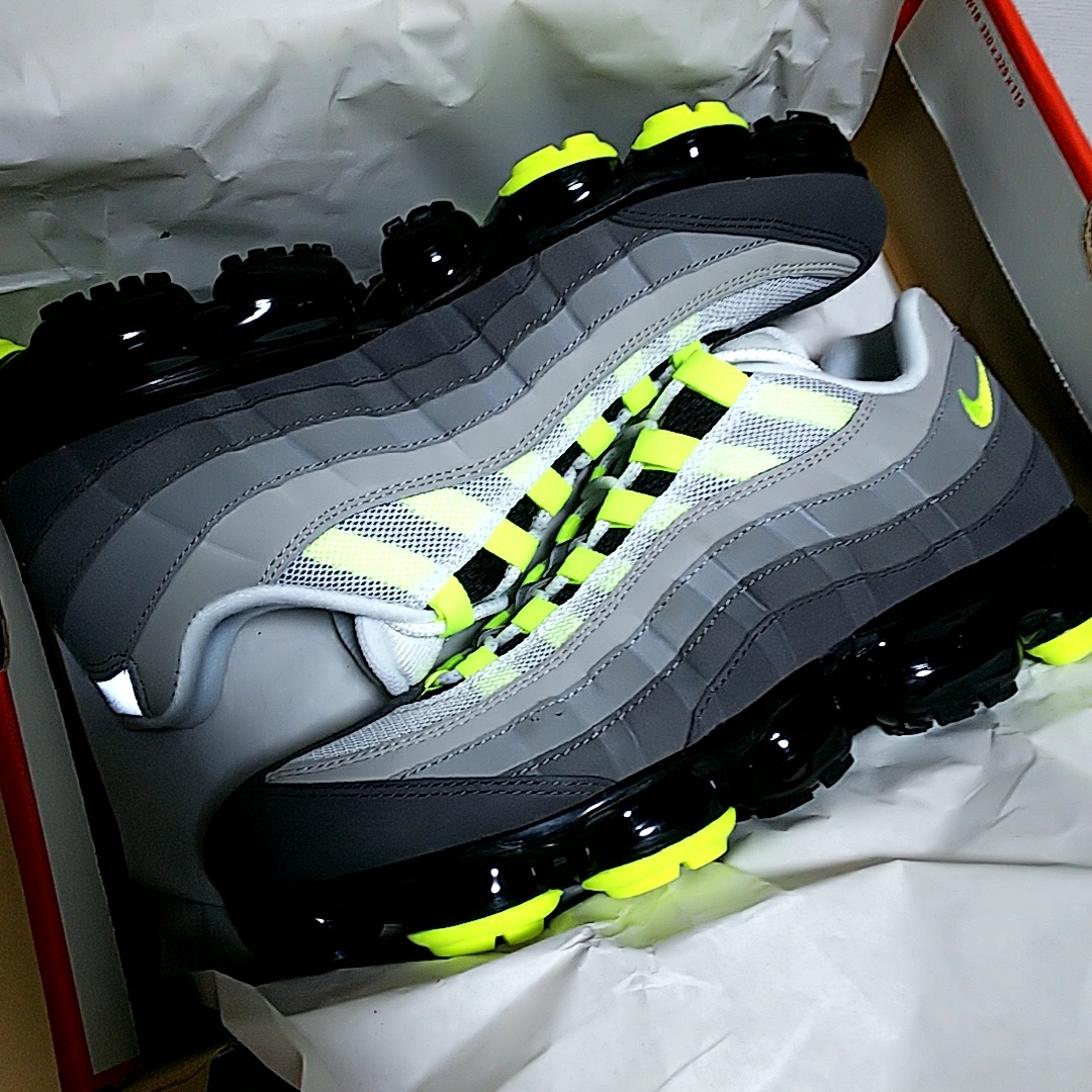 NIKE AIR VAPORMAX 95 NEON YELLOW VOLT エア ヴェイパーマックス 