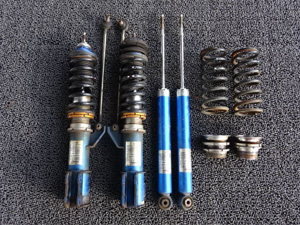 NHP10アクアNCP91 NCP131 ヴィッツRSフルタップ式車高調