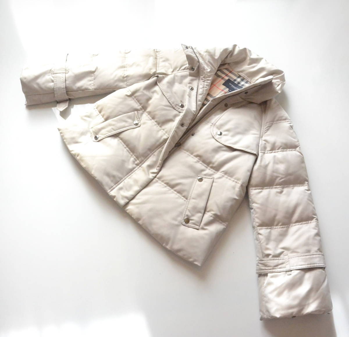 BURBERRY バーバリー ロンドン ♪ ショートダウンコート 淡グレー系 