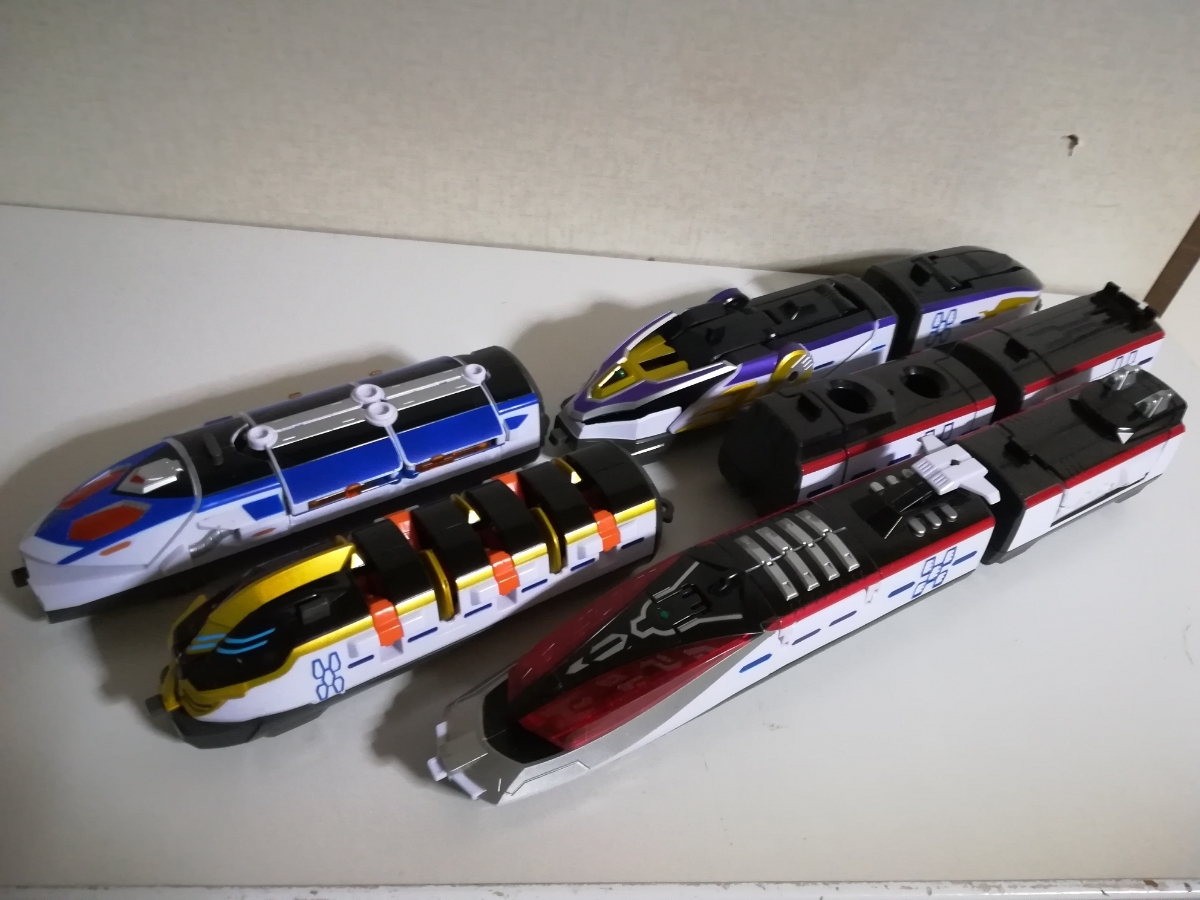 仮面ライダー電王 ゴウカ イカヅチ イスルギ レッコウ DXデンライナー 