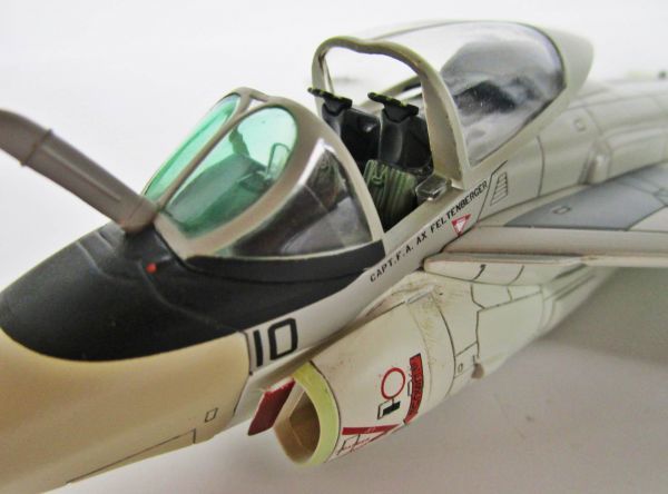 A-6E Wings Century Intruder - Diecast アメリカ海軍 Grumman 1:72 1