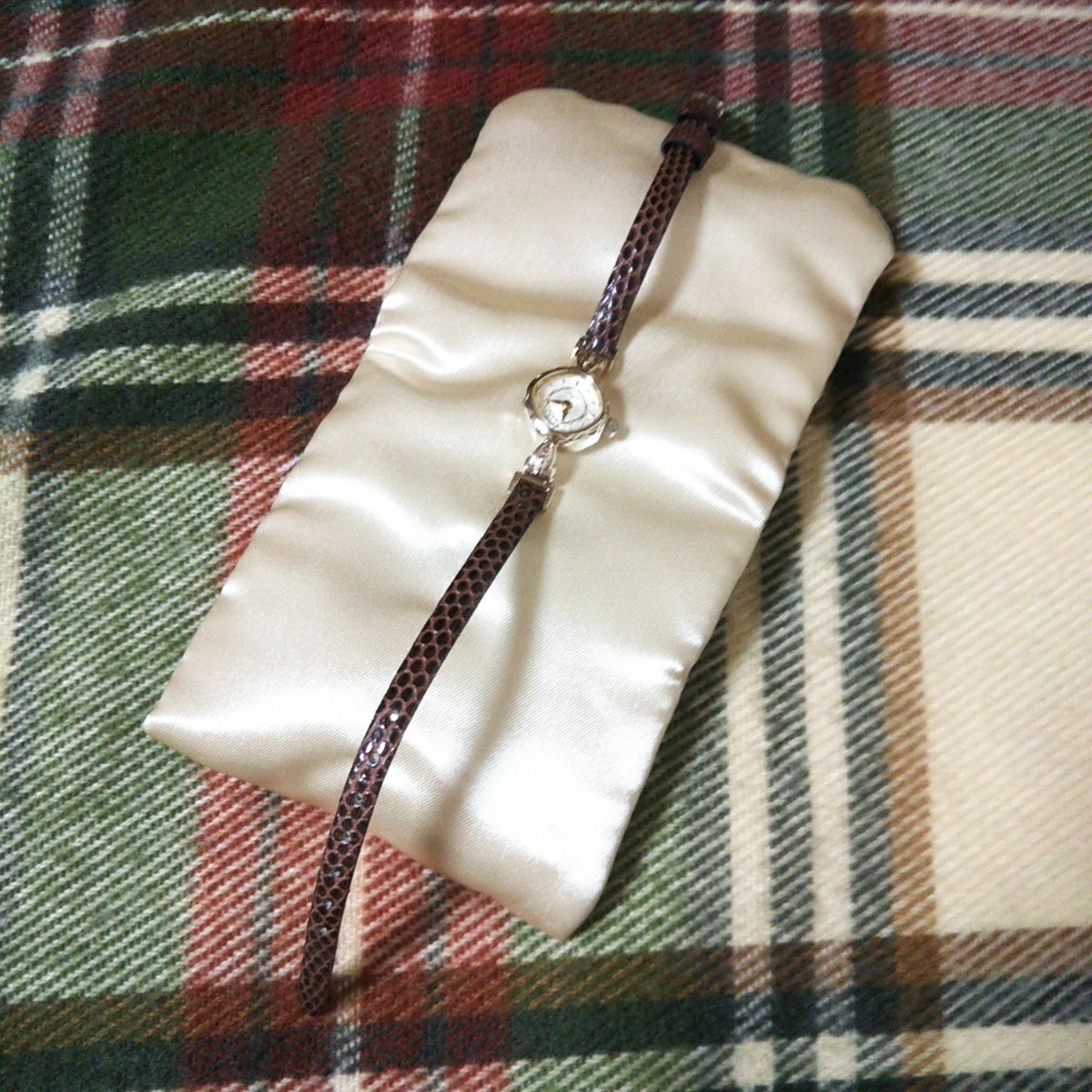 NOJESS ノジェス 菱形フェイス リザードベルト 時計_3