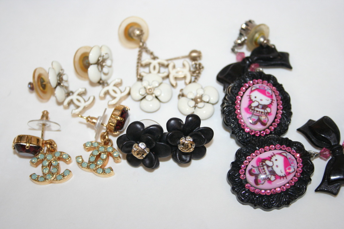 【福王】・シャネル ピアス ブローチ＆クリスチャン・ディオール雑貨＆ハローキティ アクセサリー他 y20-461217_2