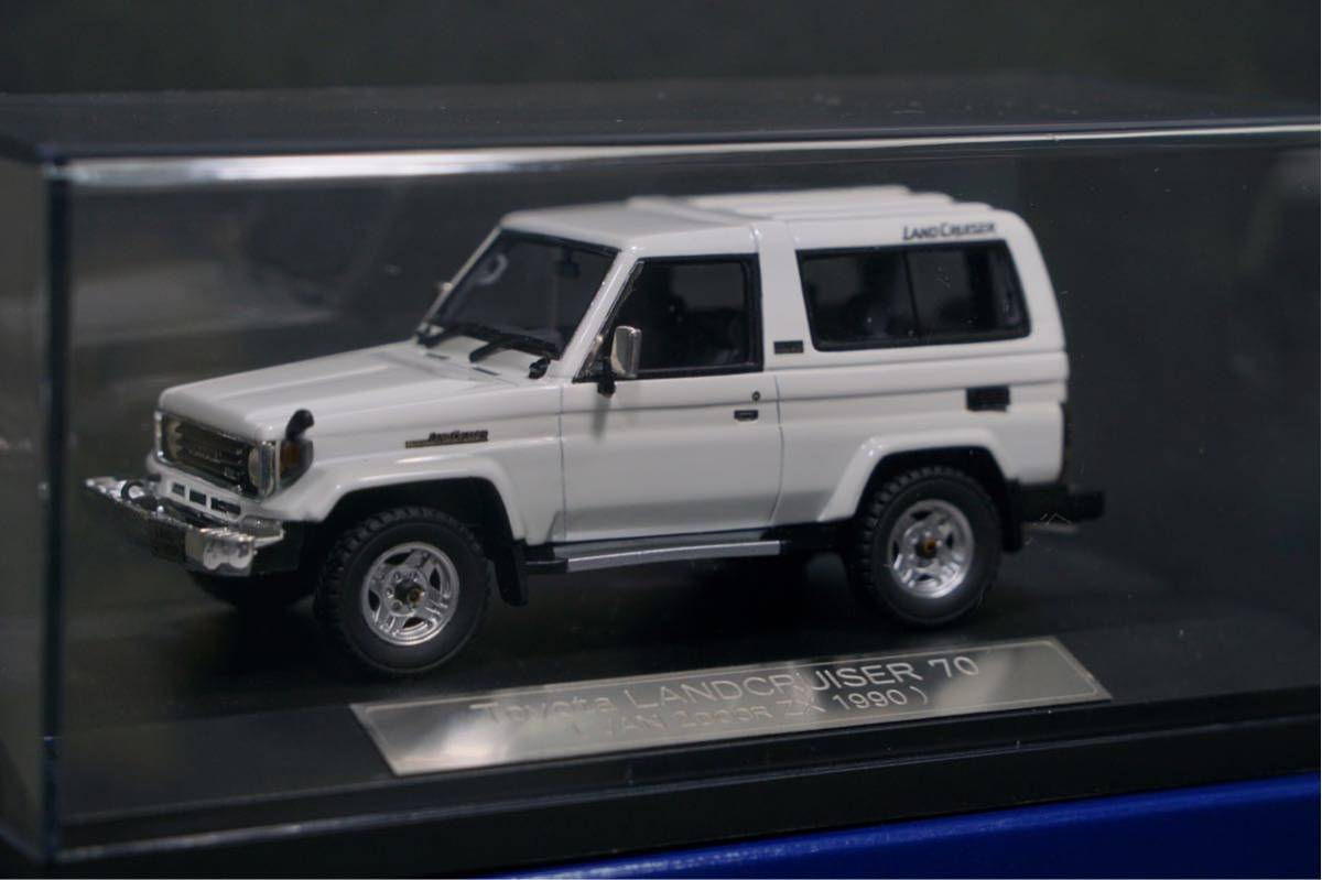 さな 新品未使用品！希少！1/43 ランドクルーザー 70 VAN 2DOOR ZX 1990
