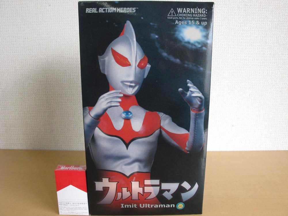 メディコム トイ ニセウルトラマン ghoh メディコムトイ リアル