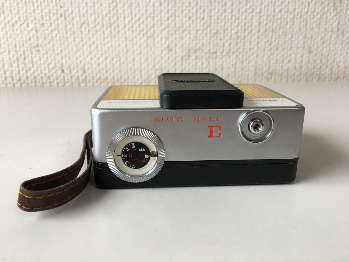 AUTO RICOH リコー HALF オートハーフ E – (ボーダーRed) ハーフカメラ