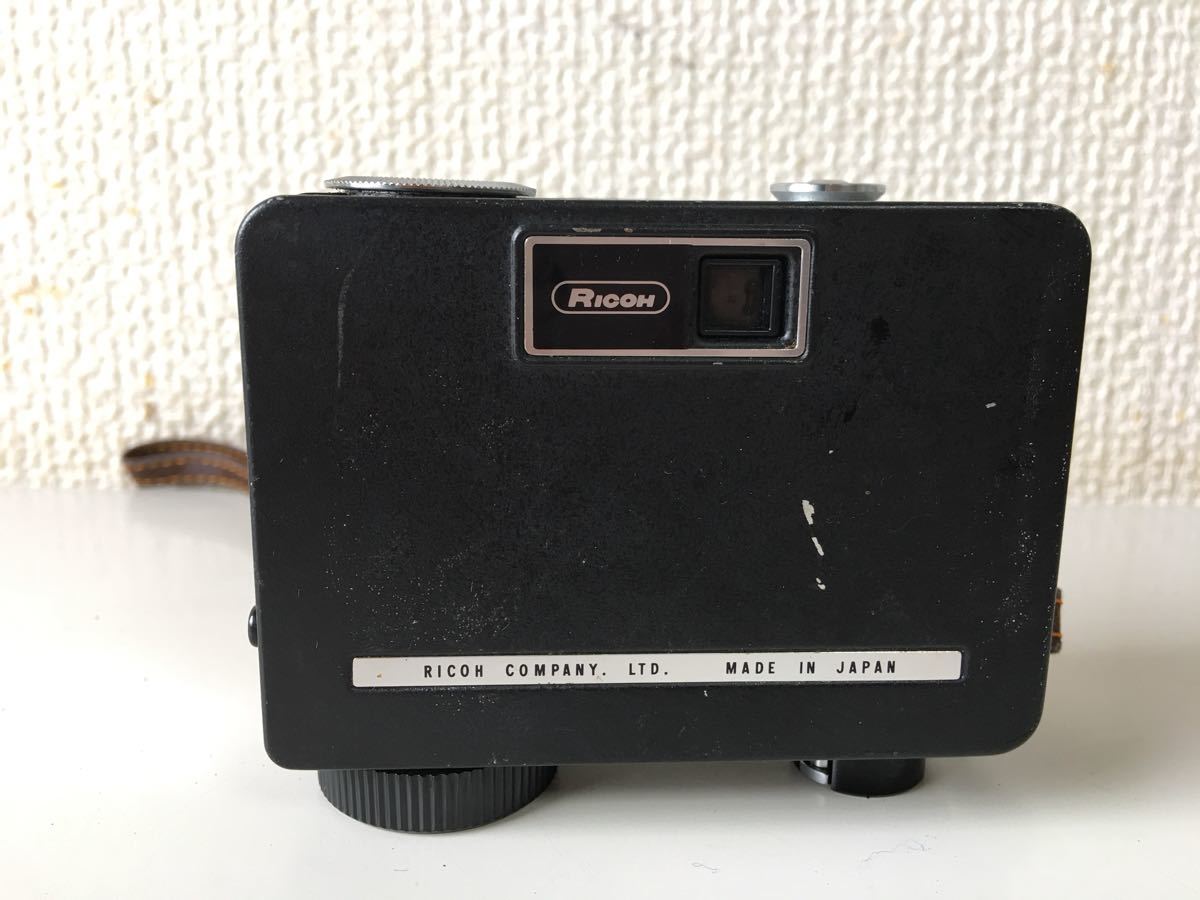 AUTO RICOH リコー HALF オートハーフ E – (ボーダーRed) ハーフカメラ