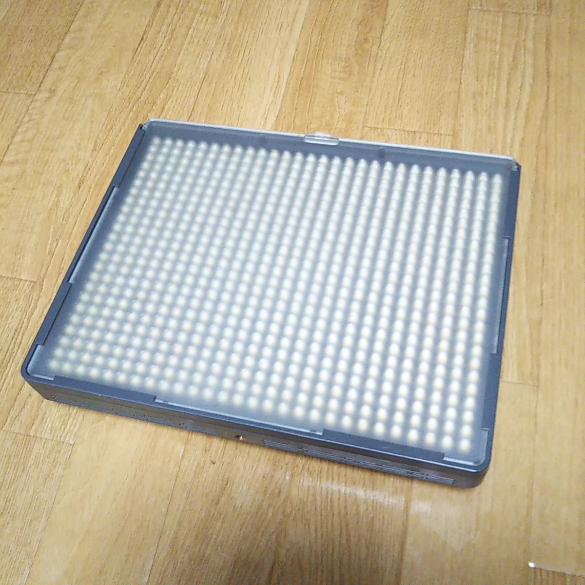 Aputure LED 672C ライト