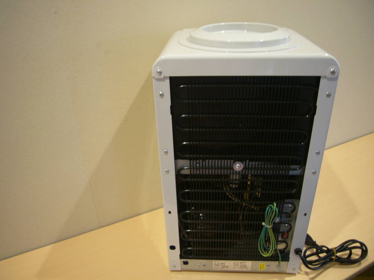 ウォーターサーバー置型 株 ワールドトレード 冷水 温水 兼用 本体のみ 