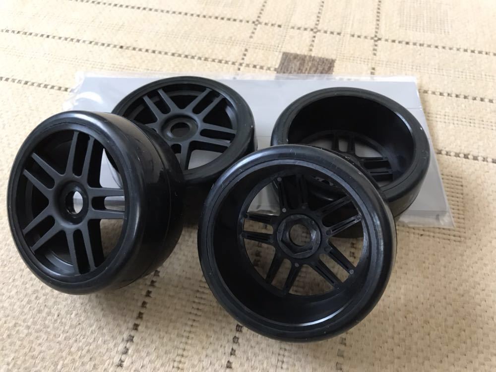 ☆ 京商 KCスリックタイヤ#45&ホイール 1／8 インファーノGT用 ( 新品