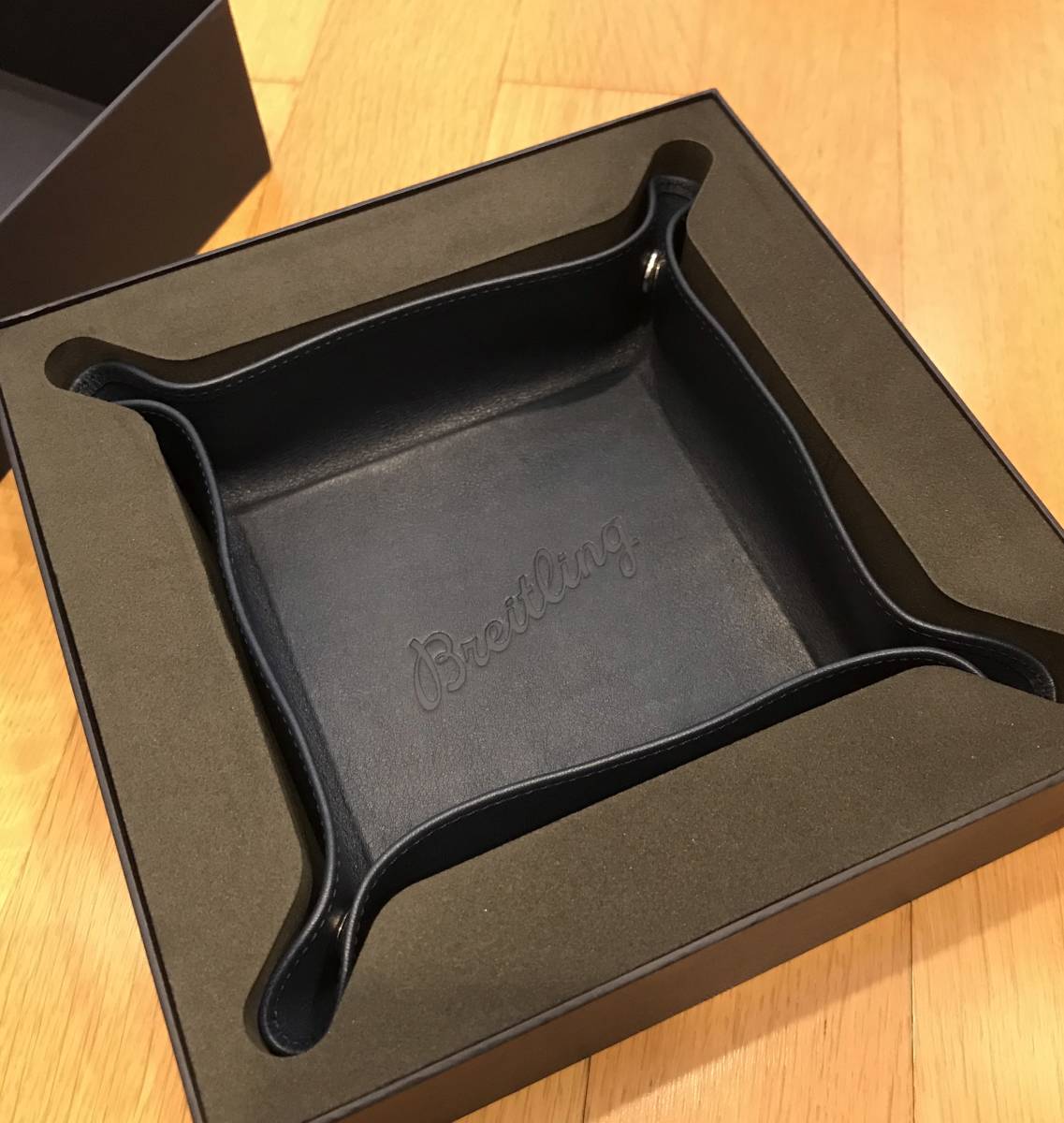 ブライトリング 非売品 ノベルティ 時計ケース 時計置き 小物入れ 携帯用 新品