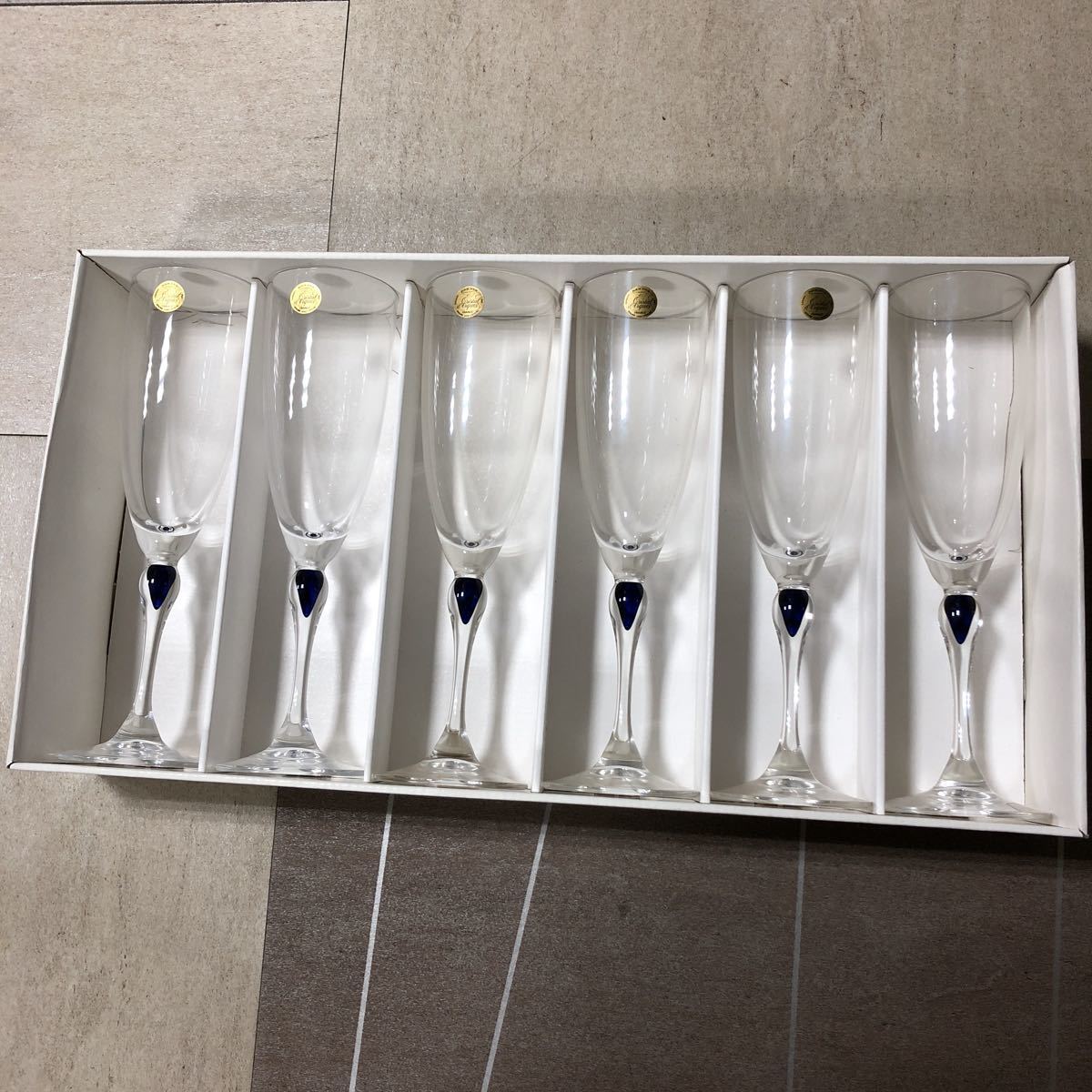 ★在庫処分★送料込 クリスタルダルク ベニスサファイヤ 新品未使用品 フルート6個_1