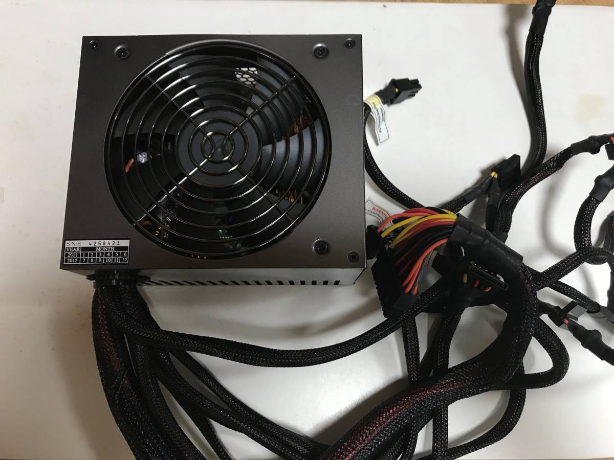 玄人志向 600W 電源 ATX プラチナ KRPW-PT600W/92+ 80PLUS PLATINUM 美品　程度極上_2