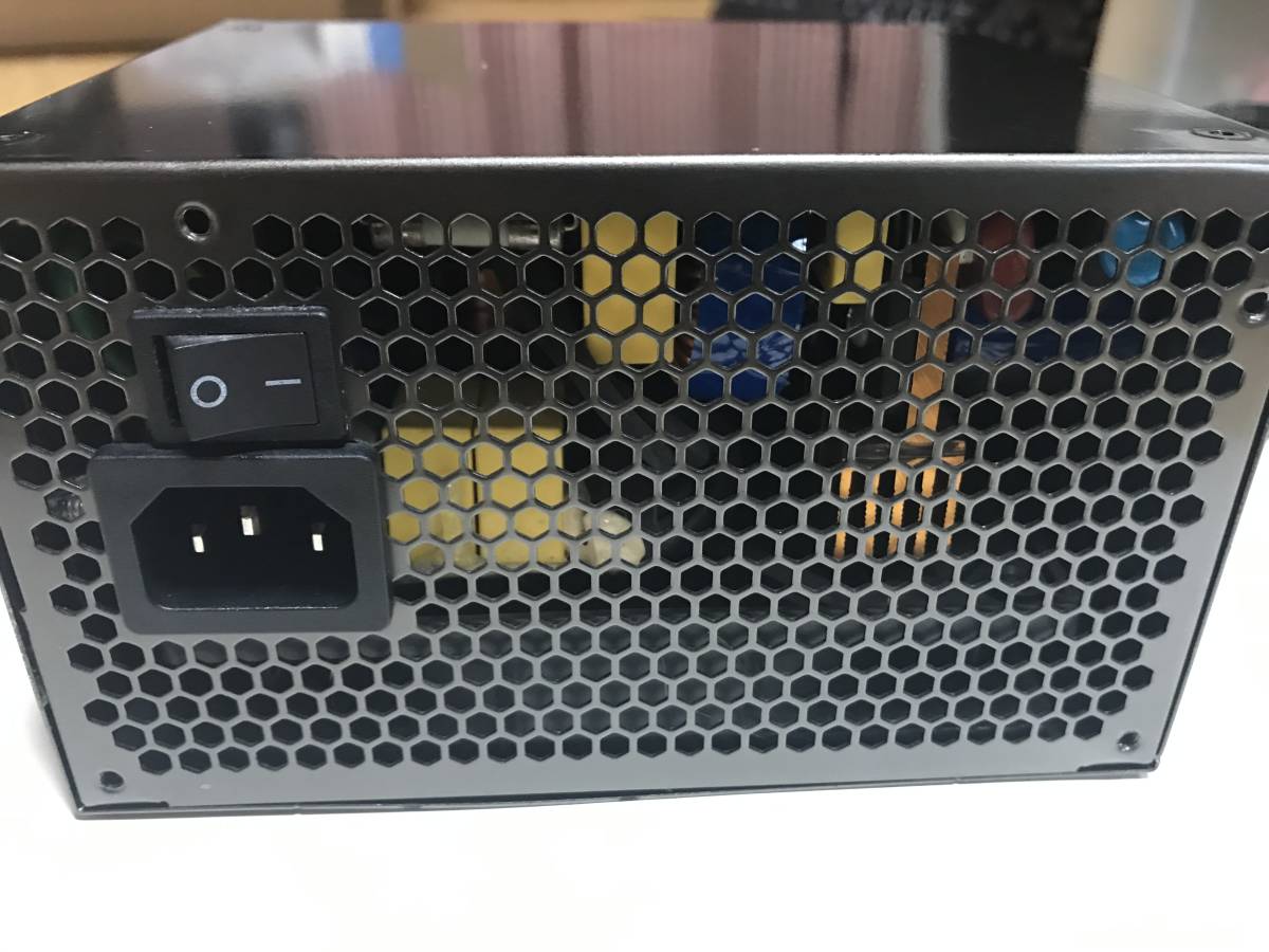 玄人志向 600W 電源 ATX プラチナ KRPW-PT600W/92+ 80PLUS PLATINUM 美品　程度極上_3