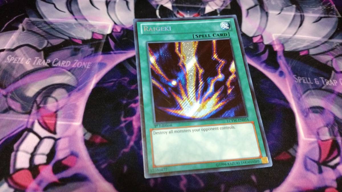 遊戯王 英語版 サンダーボルト サンダー ボルト シークレット シク Lcyw En054 Raigeki １ｓｔ 遊戯王 コナミ 売買されたオークション情報 Yahooの商品情報をアーカイブ公開 オークファン Aucfan Com