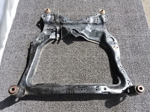 日産純正 E52 エルグランド フロント エンジン サスペンション