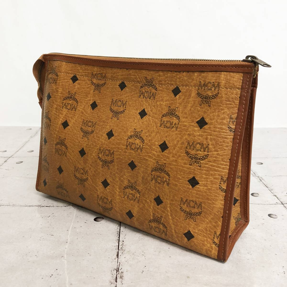 美品 MCM エムシーエム セカンドバッグ クラッチバッグ レザー公式